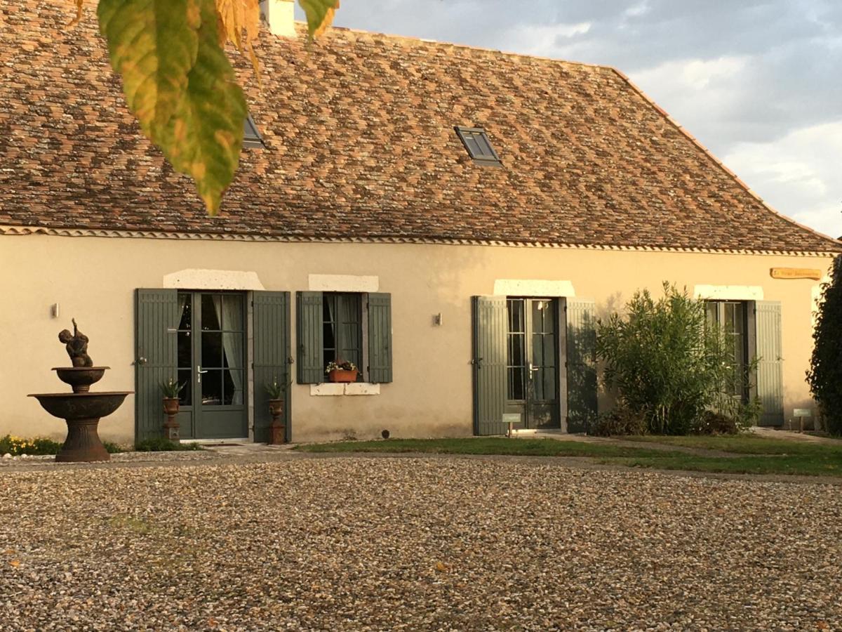 La Ferme Buissonniere Acomodação com café da manhã Bardou Exterior foto